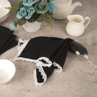 Dinner Cloth Napkins with Crafted Lace